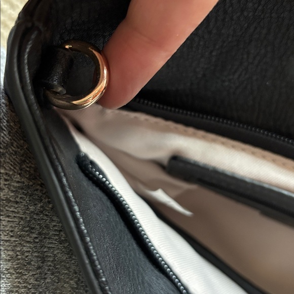 LC LAUREN CONRAD faux leather. Black hand bag. Gold handles. Zipper closure. - Picture 9 of 9